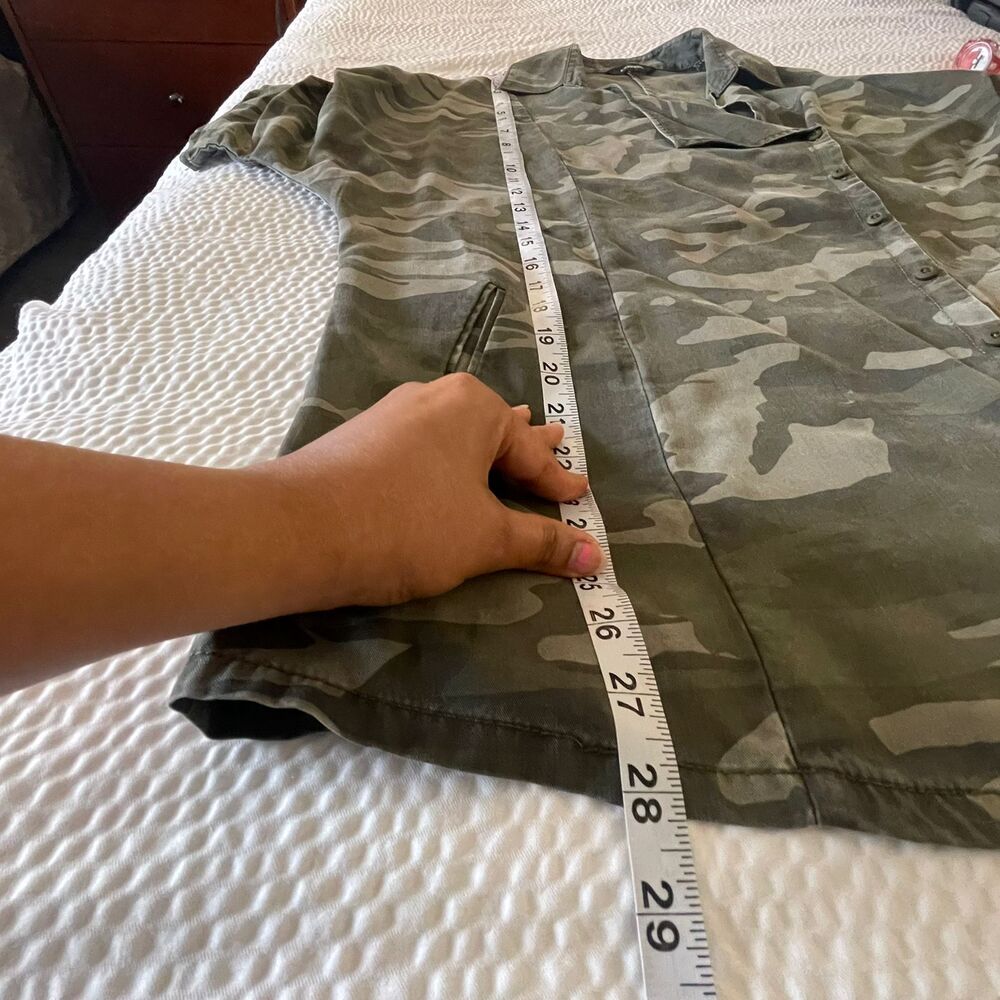 Express Camo Asymmetric Snap Front Utility Blouse XS Camouflage Tiered Sleeve - Picture 9 of 10